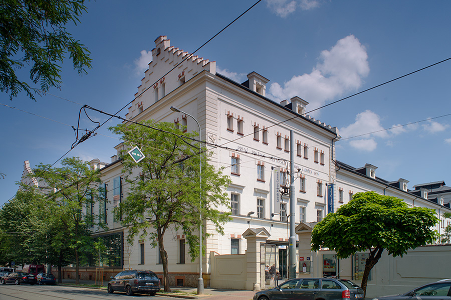 Holešovický pivovar Praha po rekonstrukci pohled z ulice