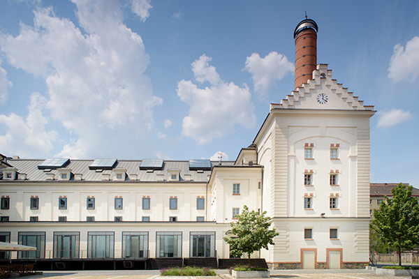 Holešovický pivovar Praha po rekonstrukci pohled z vnitrobloku