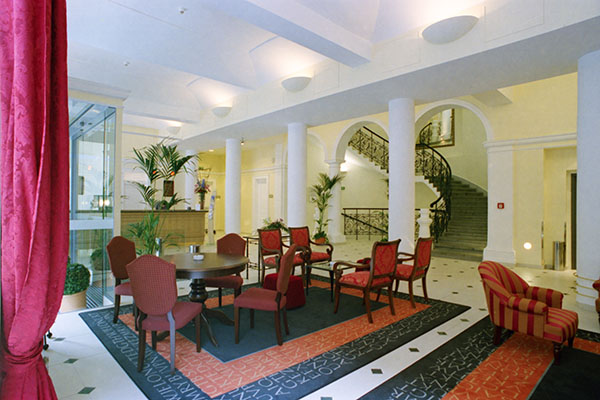 Century Old Town Prague Hotel po rekonstrukci pohled uvnitř