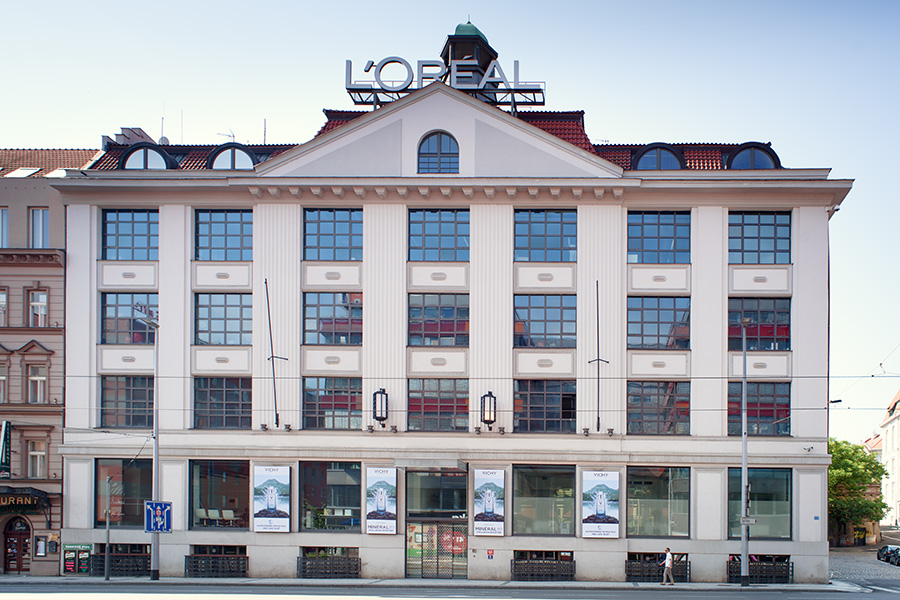 palác Křižík Praha po rekonstrukci pohled z ulice