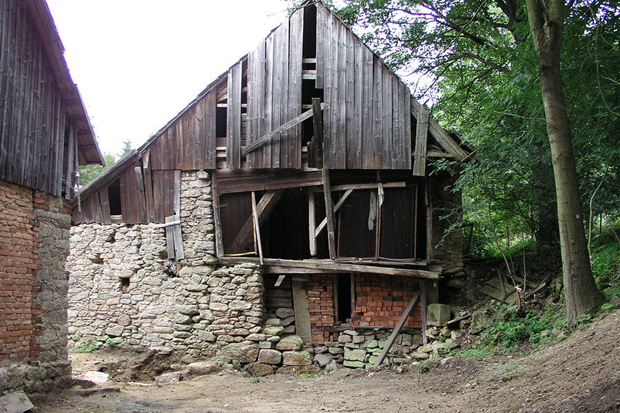 mlýn Vysočina před rekonstrukcí hlavní budovy